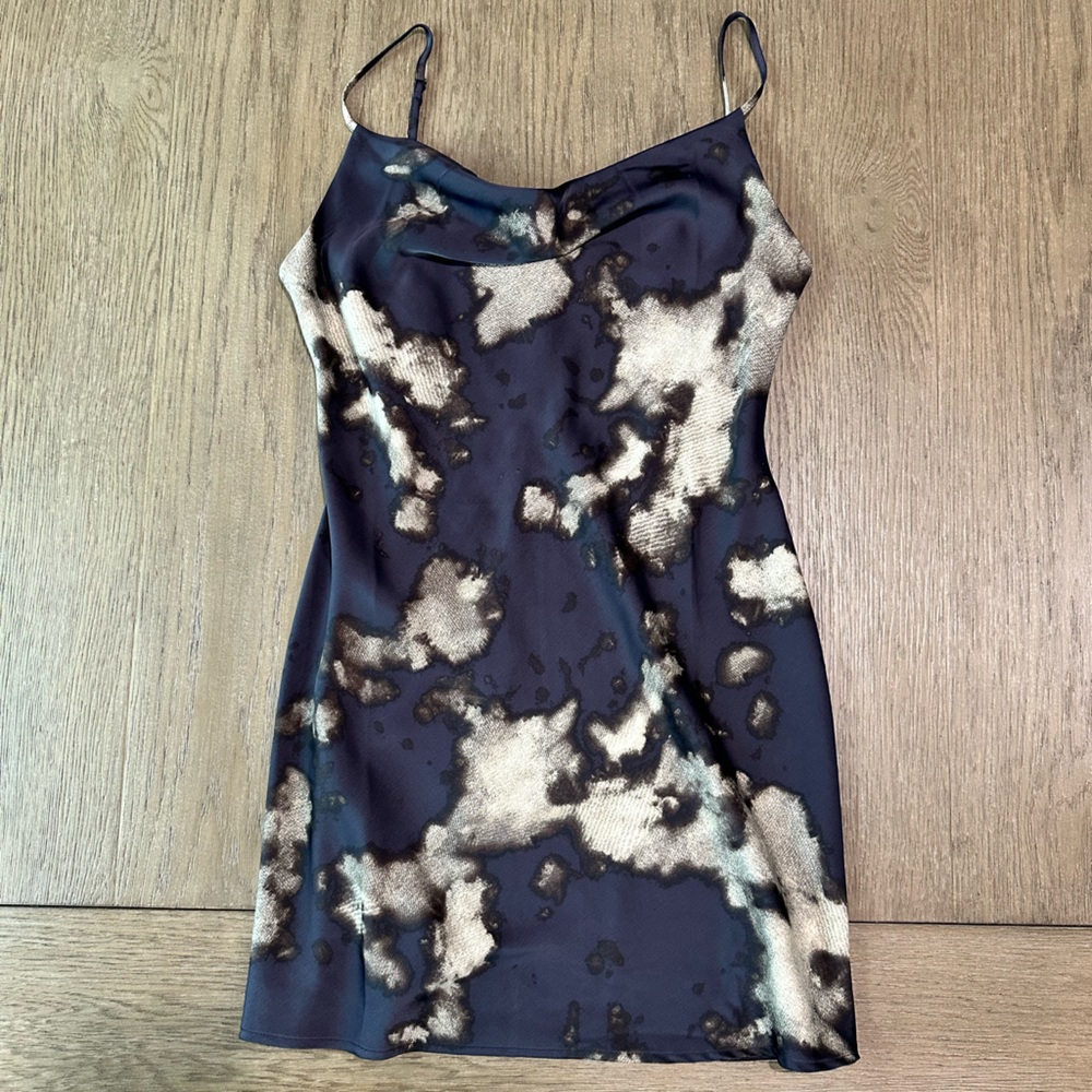 Urban Outfitters Mini Dress Size Large Navy Blue with abstract print - Picture 5 of 9